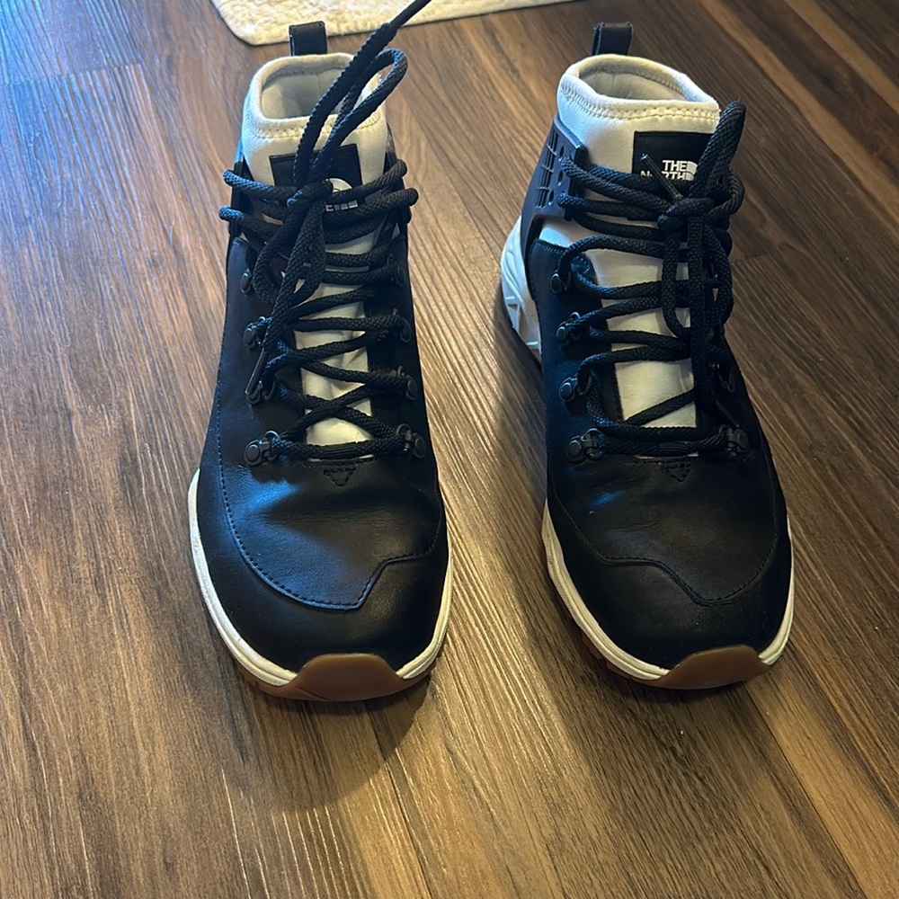 Men’s The North Face shoes